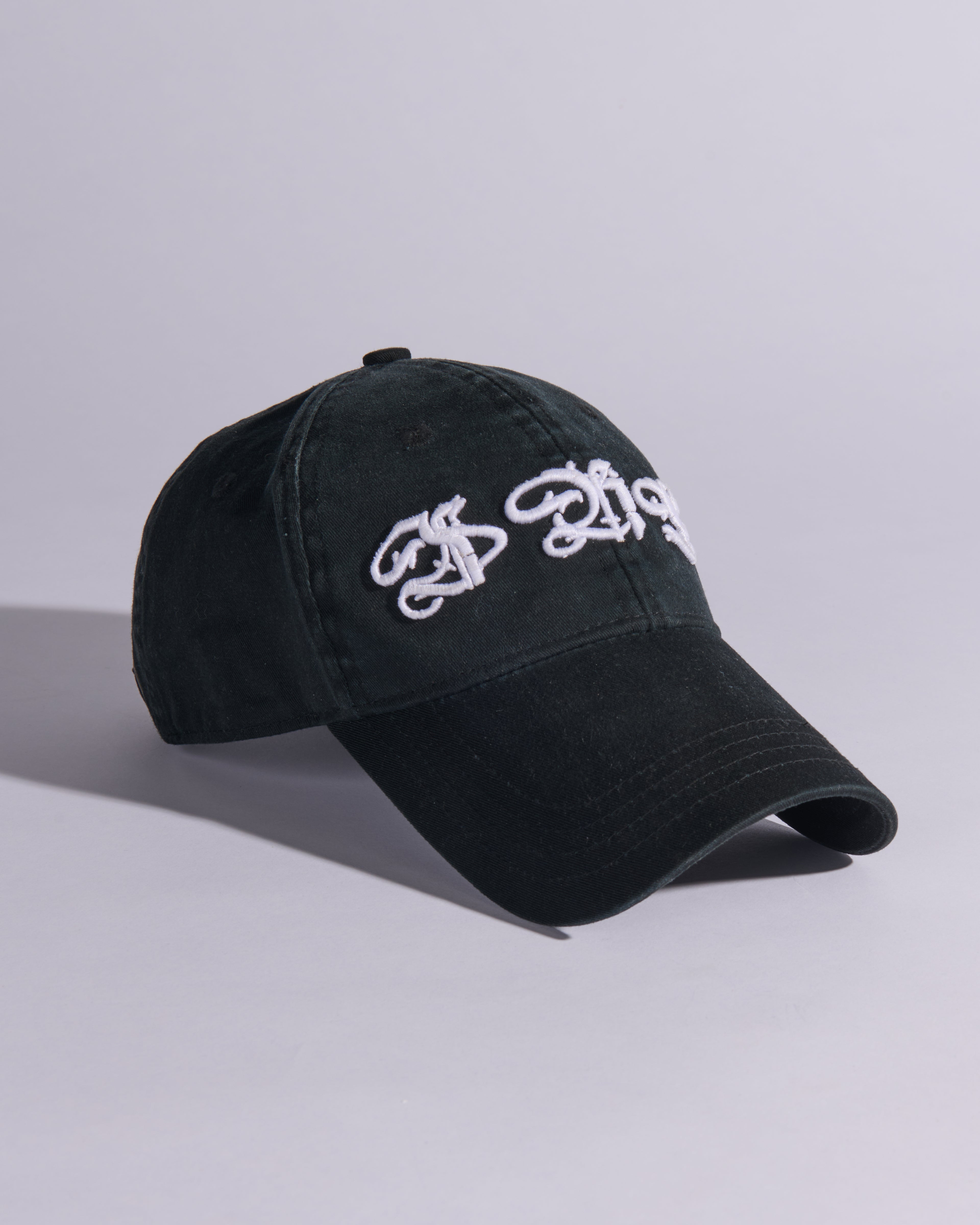 SIGNATURE BASEBALL CAP IN ENDURING BLACK