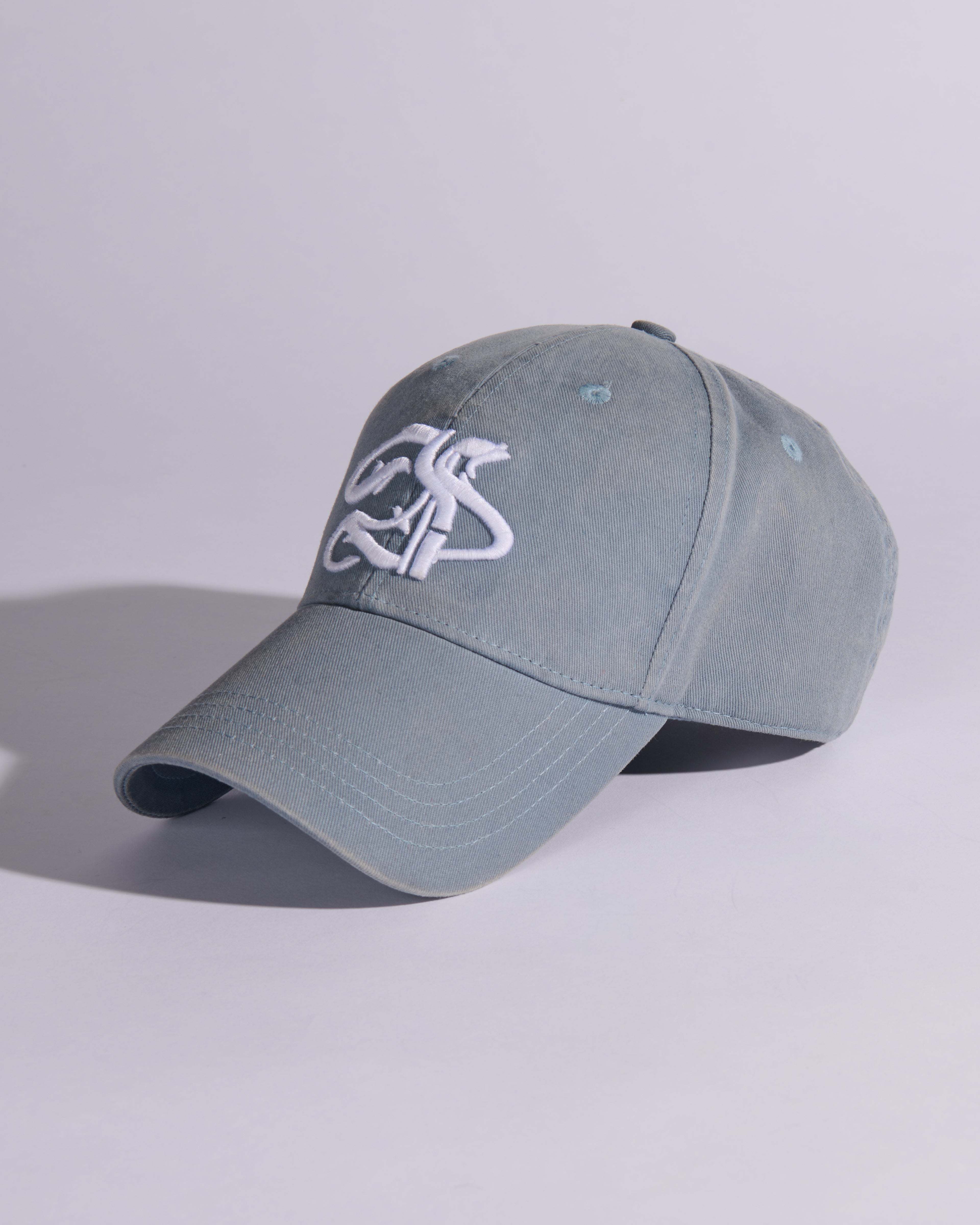 INSIGNIA BASEBALL CAP IN SKY BLUE