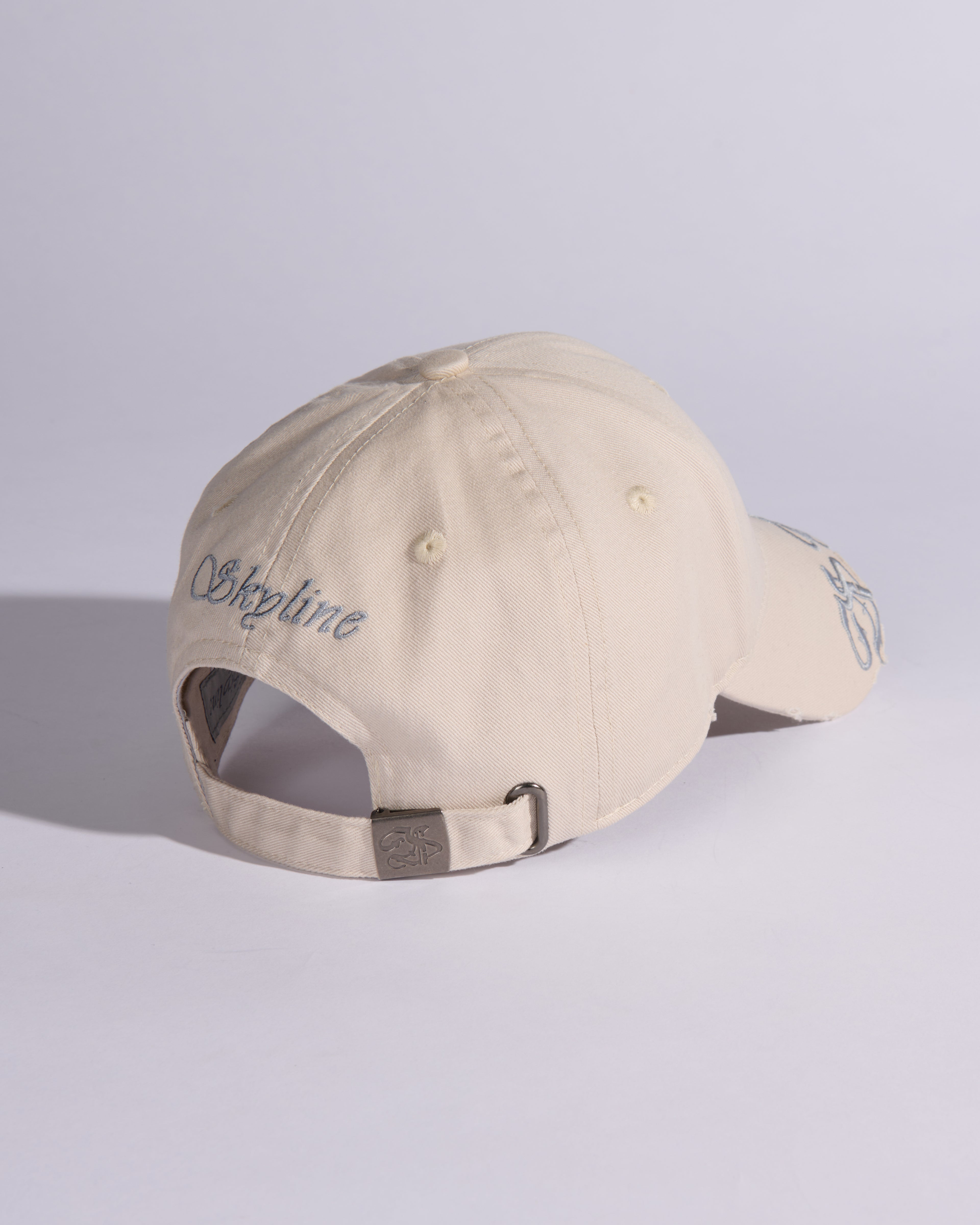 CUT-OFF BRIM BASEBALL CAP IN AGED BONE