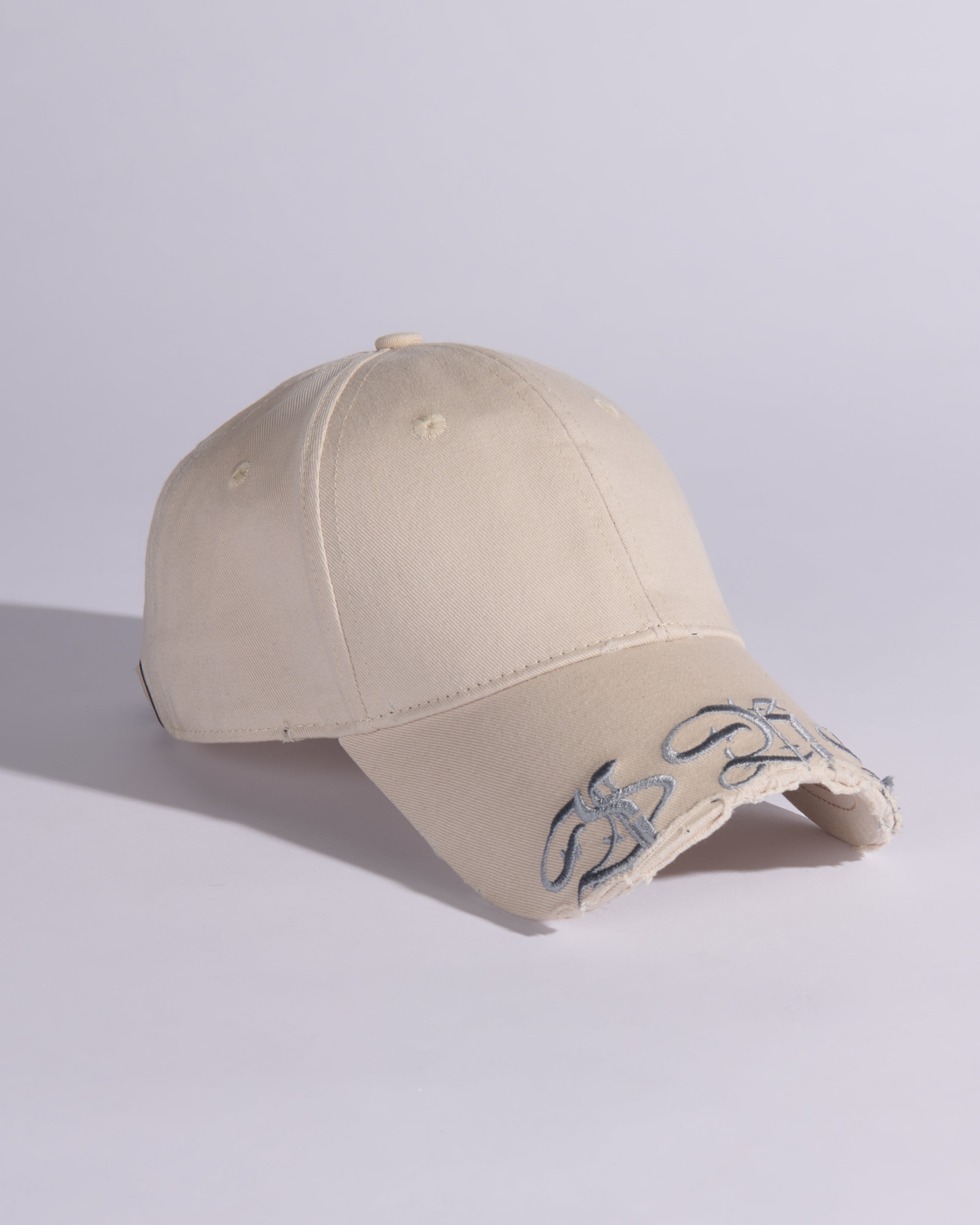 CUT-OFF BRIM BASEBALL CAP IN AGED BONE