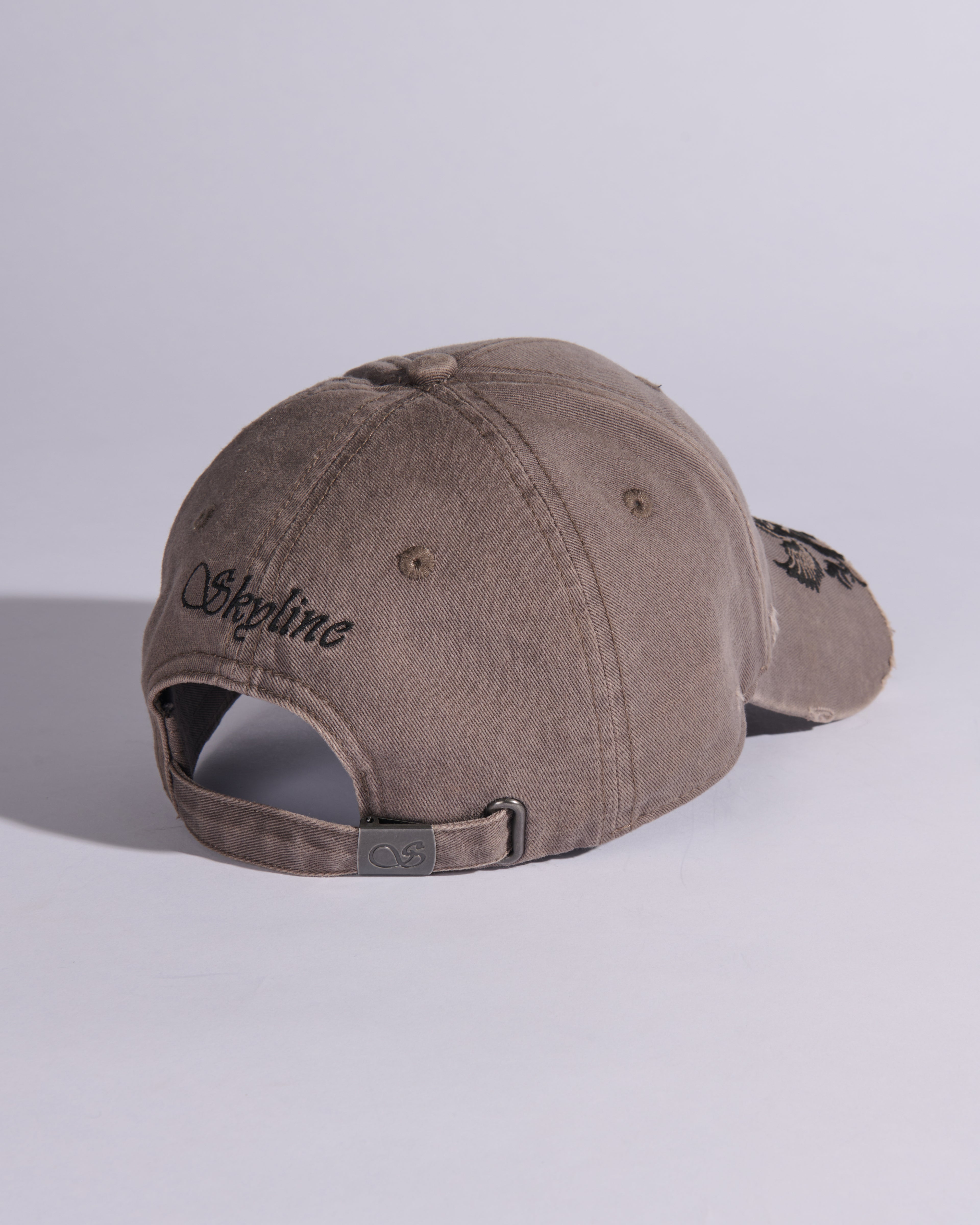 CUT-OFF BRIM BASEBALL CAP IN GREY X PURPLE HAZE