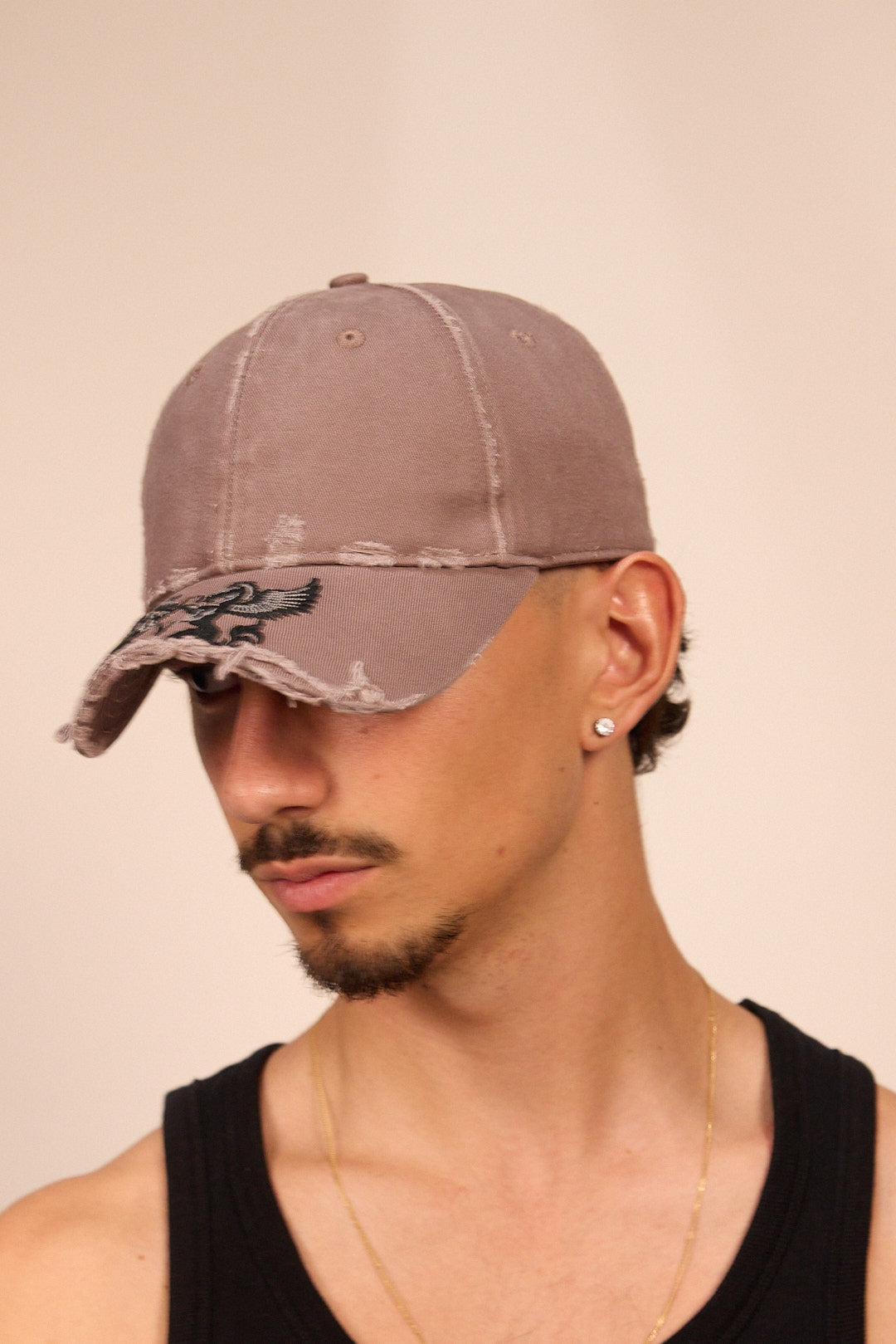 CUT-OFF BRIM BASEBALL CAP IN GREY X PURPLE HAZE