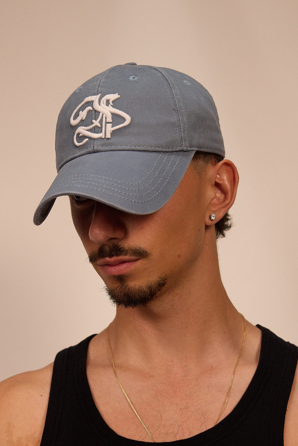 INSIGNIA BASEBALL CAP IN SKY BLUE