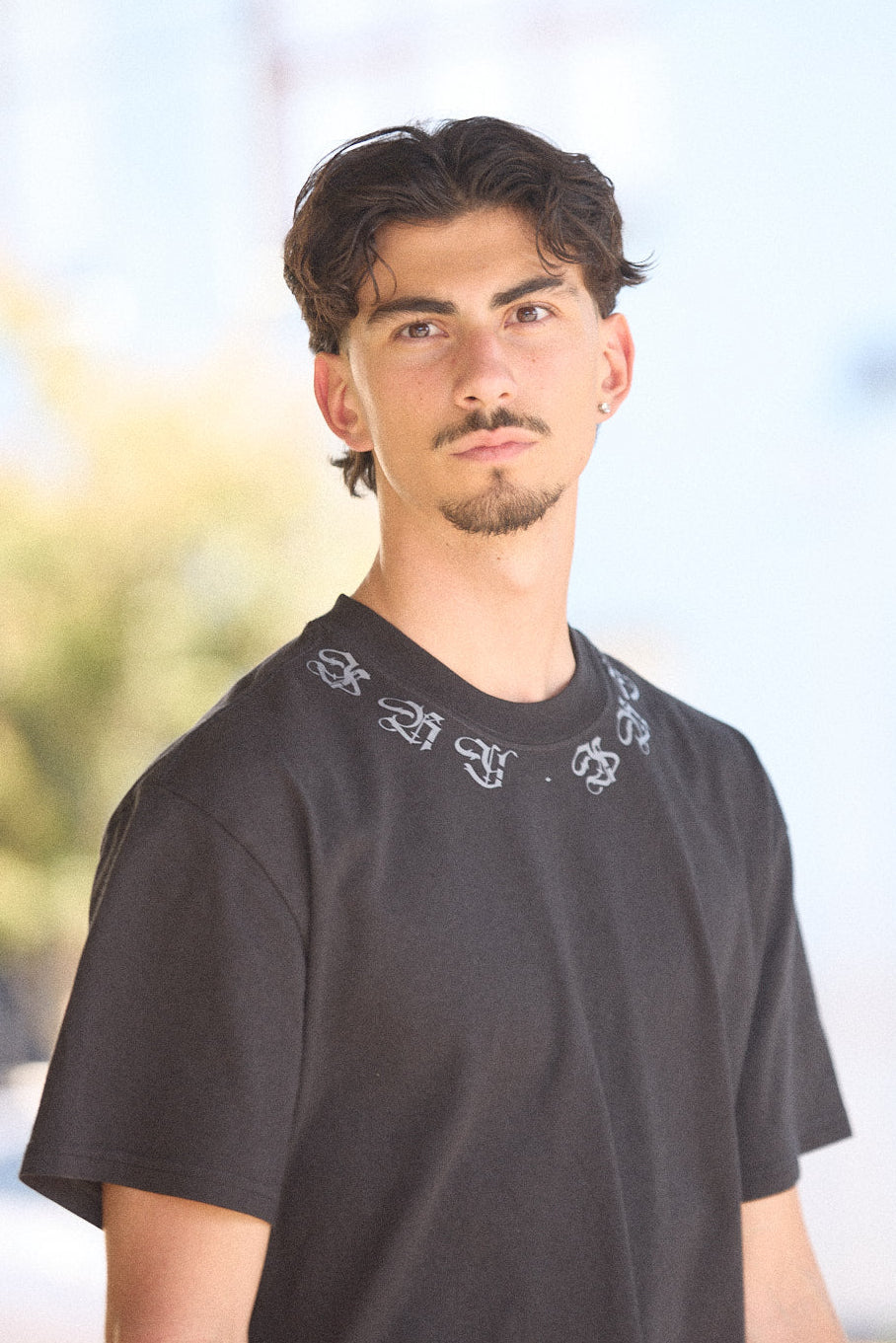 BOXY T-SHIRT WITH SKY COLLAR PRINT IN VINTAGE BLACK